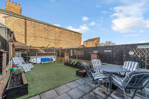 Photo 32- click for photo gallery